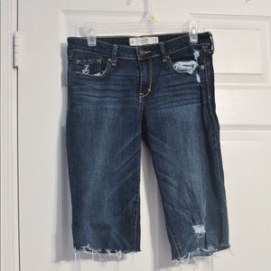 Dark Wash Capri Jeans